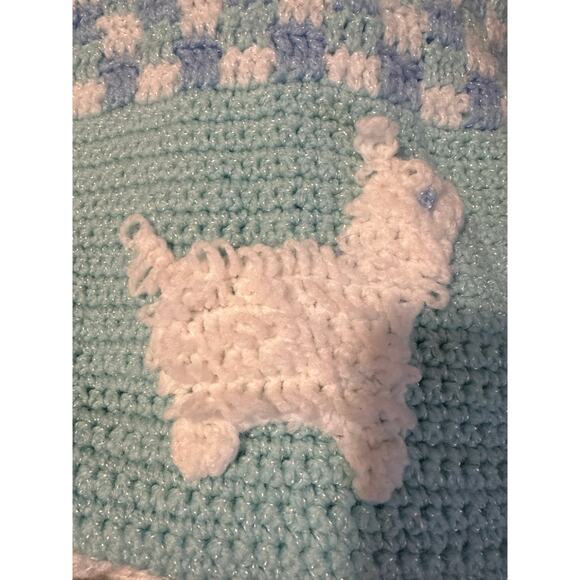 Baby nursery crochet handmade afghan blanket lambs white green blue 38" x 43" - Picture 2 of 9